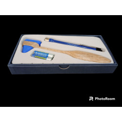 Estuche con martillo Taylor y linterna